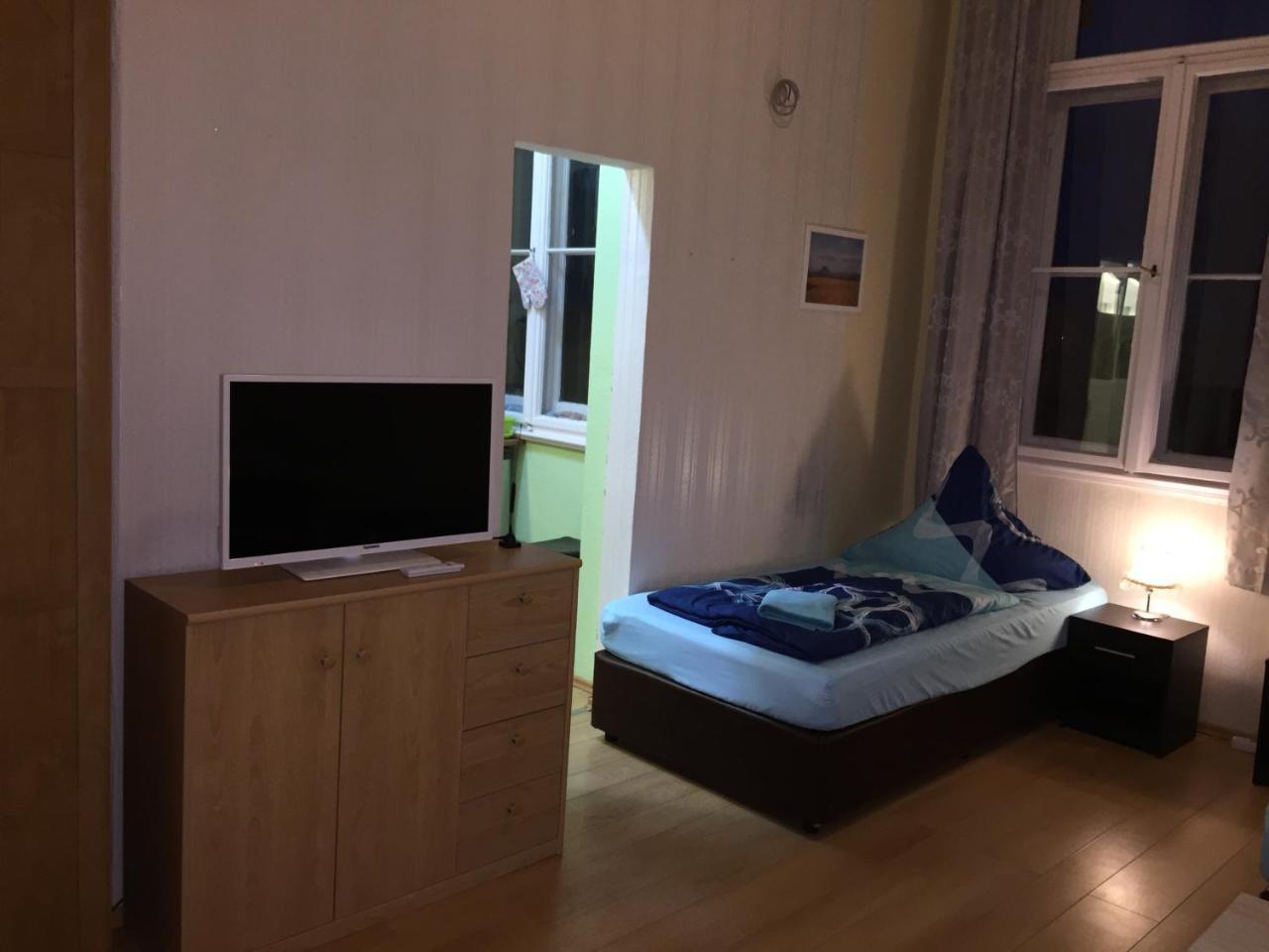 Zimmerfrei-Dresden Mit Bad-Minikuche Self Check In 24-7 Esterno foto